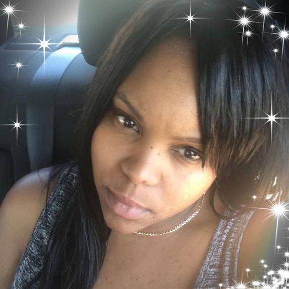 Meet your Posher, Tracy - Picture 1 of 1